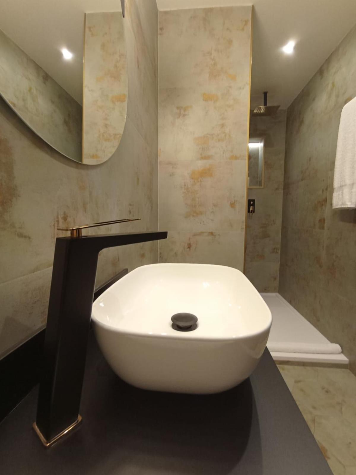 Apartamentos Vior Y Valdes 库迪列罗 外观 照片
