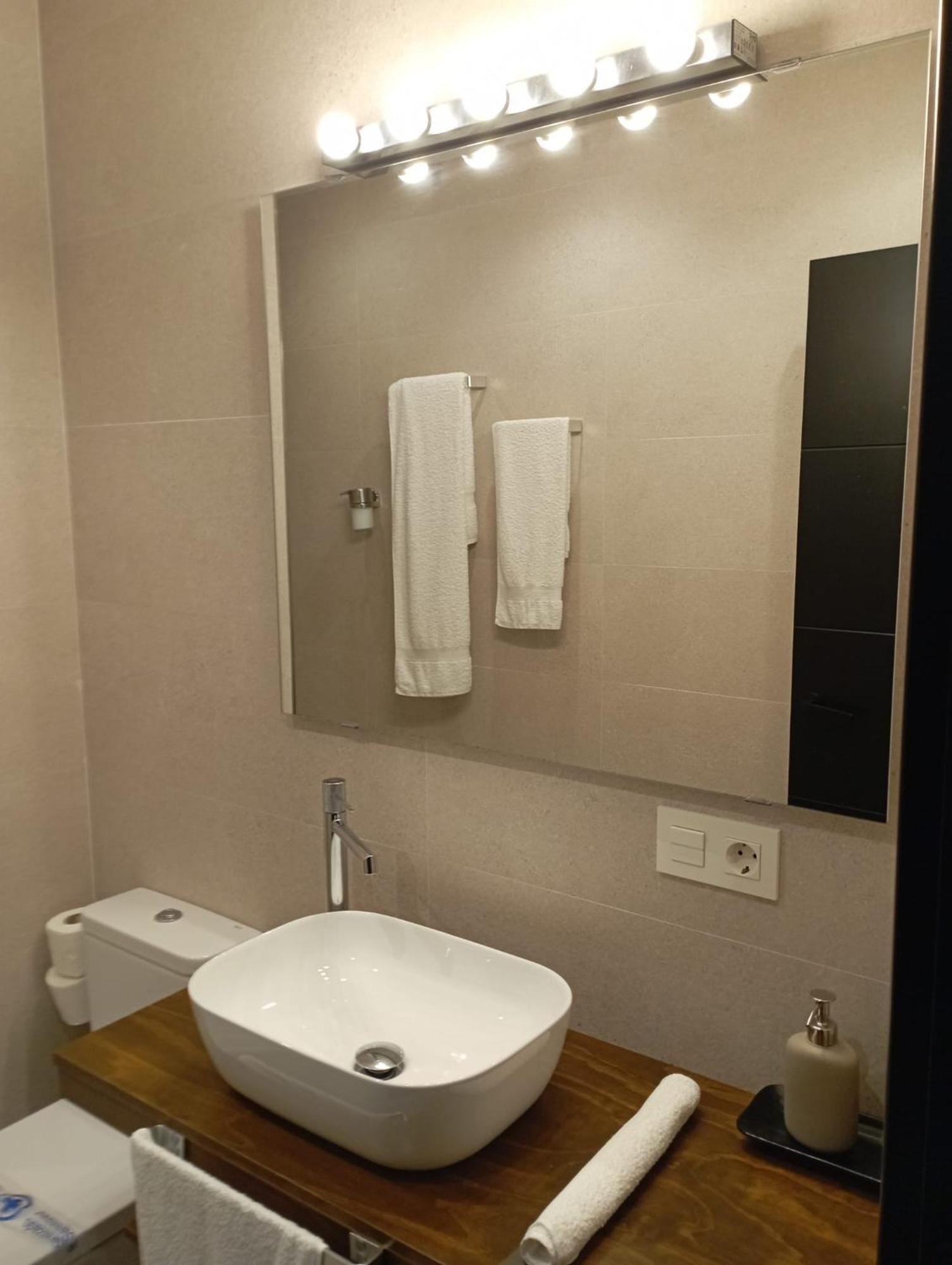 Apartamentos Vior Y Valdes 库迪列罗 外观 照片